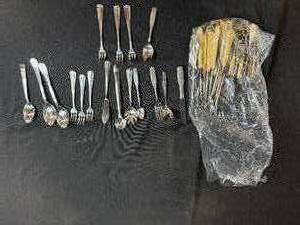 lot 78 image: Assorted Vintage Silverware and Utensil Lot with Bakelite Handles