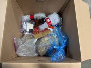 lot 236 image: Assorted Mixed Household and Seasonal Items Box Lot - content quantities unverified