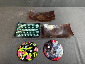 lot 241 image: Collection of 5 Artistic Fused Glass Plates and Trays