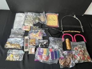 lot 266 image: Collection of Jewelry Making Supplies, Tools and Accessories