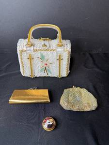 lot 336 image: Vintage Ladies Handbag Collection with Lily-Bet Palm Beach Wicker Purse and Accessories