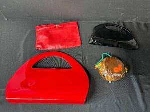 lot 337 image: Collection of 4 Vintage Handbags and Novelty Purse