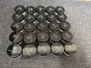 lot 22 image: 25 Cases Of Savvy Minerals Setting Powder