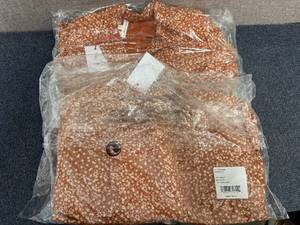 lot 37 image: 2 Free People Womens Suits - Size 6