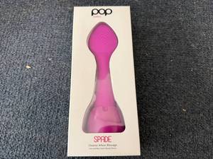 lot 86 image: Pop Sonic Spade Facial Cleanser