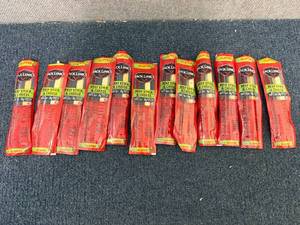 lot 213 image: 12 Jack Links Beef And Cheese Packs