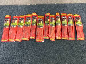 lot 214 image: 12 Jack Links Beef And Cheese Packs