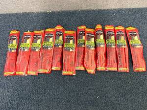 lot 215 image: 12 Jack Links Beef And Cheese Packs