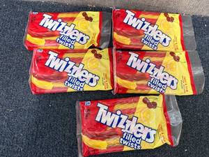 lot 238 image: 5 Twizzlers Filled Twists