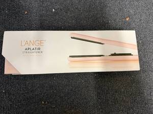 lot 4 image: LAnge Straightener - Blush