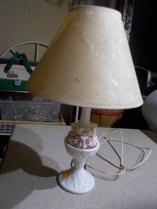 Floral Capodimonte Table/Desk Lamp with Shade