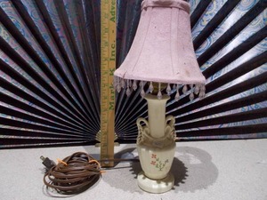 lot 48 image: This appears to be a vintage Italian Capodimonte-style porcelain table lamp.