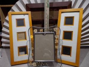 lot 135 image: An Assortment of Picture Frames