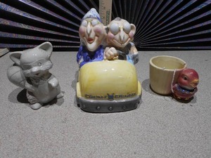 lot 152 image: The image displays several collectible figurines