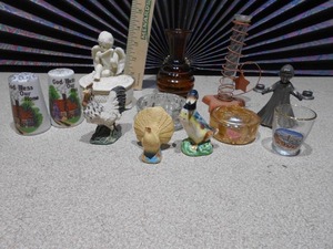 lot 167 image: This is a collection of assorted vintage porcelain and ceramic figurines and home decor items.