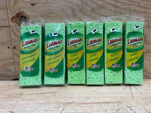 lot 112 image: LIBMAN scrubster mop refill (lot of 6)
