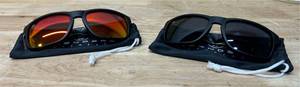 lot 120 image: Blenders Eyewear lot of 2