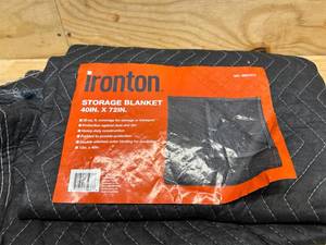 lot 173 image: Ironton Storage Blanket (damaged)