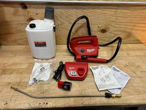 lot 184 image: Milwaukee M12 2 gal Hand Held Spray Kit (untested)