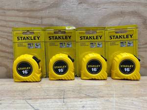 lot 227 image: Stanley 16 ft. L X 0.75 in. W Tape Measure (lot of 4)