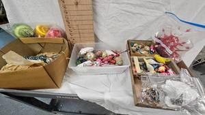 lot 64 image: Vintage Christmas Lot as Shown