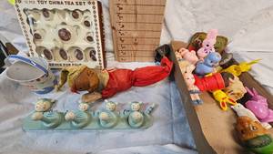 lot 73 image: Vintage Toy Lot and Tea Set