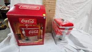 lot 80 image: Coca Cola Soda Fountain Cookie Jar