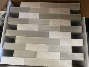 lot 15 image: SimpliStick Mosaic Tile SK14 14B JSSMSIP - Daphne White 11x11x14 in - 3 Boxes