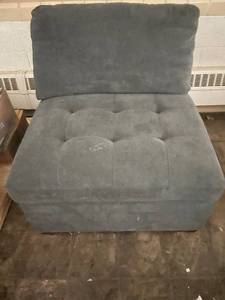 lot 73 image: Gray Tufted Club Chair - Microfiber Upholstery, Compact Accent Seating for Living Rooms