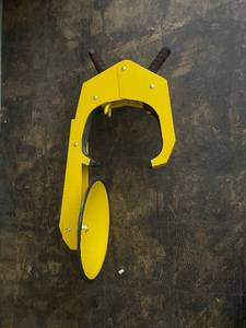 lot 76 image: Yellow Industrial Lifting Clamp with Dual Handles - Steel Construction