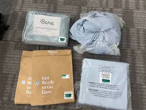 lot 139 image: Bare Home Queen Sandwashed Duvet Cover Set - Duvet Cover  2 Shams, Premium Microfiber