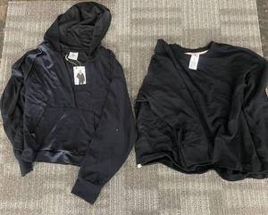 lot 197 image: Crane Active Pullover Black XL - Hooded Sweatshirt & Crewneck (2-Pack)