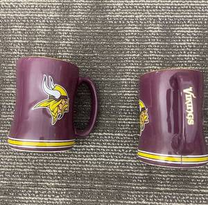 lot 517 image: Minnesota Vikings Mug 2-Pack - Purple Ceramic Coffee Cups with Logo