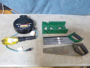 lot 20 image: Garage Tools