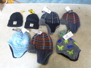 lot 42 image: New Toddlers Winter Hats