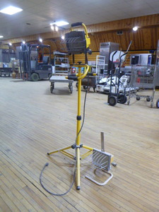 lot 61 image: Shop Lights