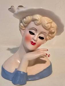 lot 204K image: LL-BR - Vintage Ceramic Lady Head Vase