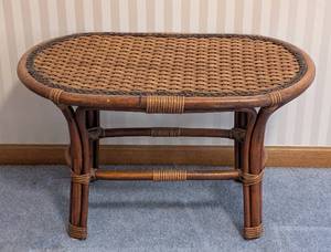 lot 52 image: UL - Wicker Accent Table - Oval Rattan End Table