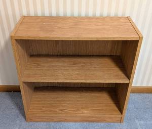 lot 55 image: UL - Oak Bookshelf