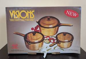 lot 376 image: ML - Visions by CorningWare 3-Piece Covered Saucepan Set - 1.0L, 1.5L, 2.5L