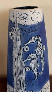 lot 26R image: K - Vintage Malaysia Handicraft Tenmoku Pottery Seahorse Vase