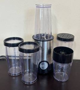 lot 171R image: LR - Sensio Power Blender - 120V, 200W With 4 Cups Model XB9218A