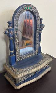 lot 172R image: LR - Balinese Jewelry Box with Mirror Stand