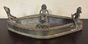 lot 187R image: LR - Vintage Brass Dokra Ashtray - Four Figural Figures on Rim
