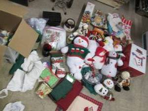 lot 21 image: Winter and Christmas theme lot...
