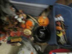 lot 41 image: Large covered tote filled with Hall...