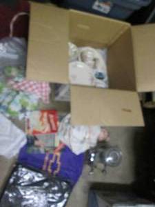 lot 50 image: Lot of household items...