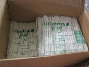 lot 78 image: Case of Green Tree wrapped drinking...