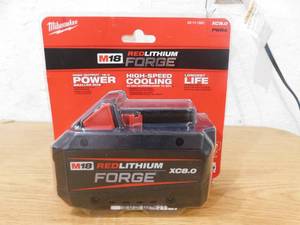 Milwaukee M18 18V Lithium-Ion REDLITHIUM FORGE XC 8.0 Ah Battery Pack