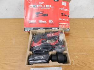 lot 93 image: New - Milwaukee M12 FUEL 12V Lithium-Ion Brushless Cordless 3 in. Random Orbital Detail Sander